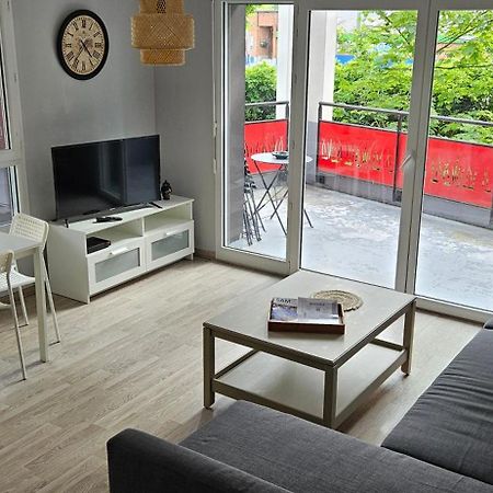 Appartement 2 Chambres Avec Terrasse Et Garage Saint-Andre-lez-Lille Exterior foto